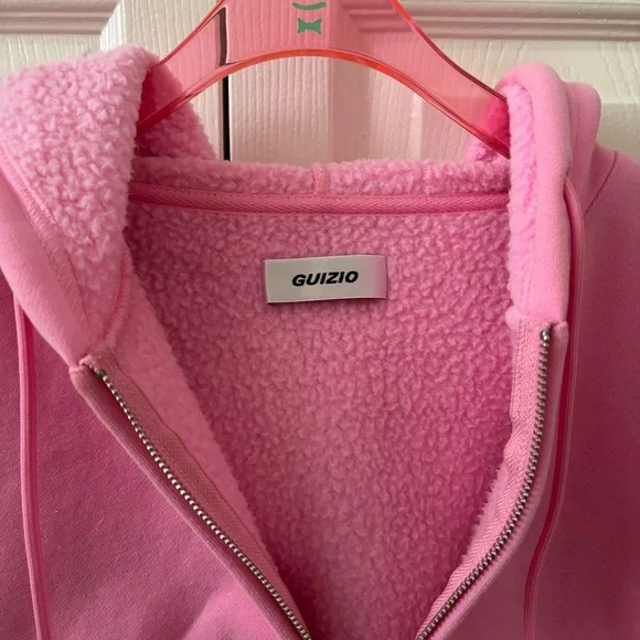 GUIZIO Pink Cropped Hoodie 💕 - Picture 3 of 6